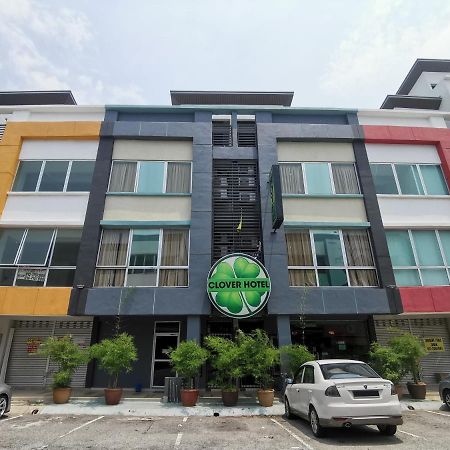 Clover Hotel Port Dickson Exterior photo